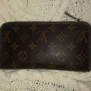 Authentic Louis Vuitton wallet -without packaging